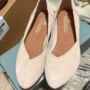 TOMS Women's Soft Pink Suede Loafers